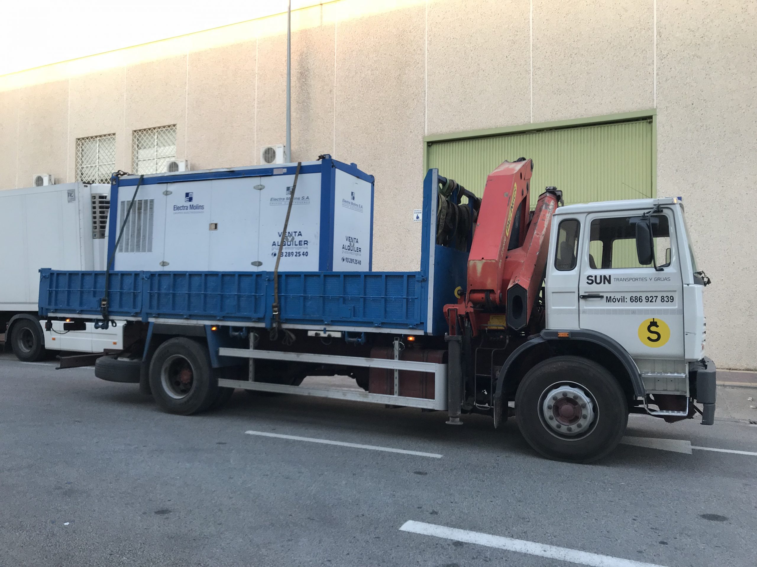 SERVICIOS DE GRÚAS PROFESIONALES | SUN TRANSPORTES Y GRÚAS