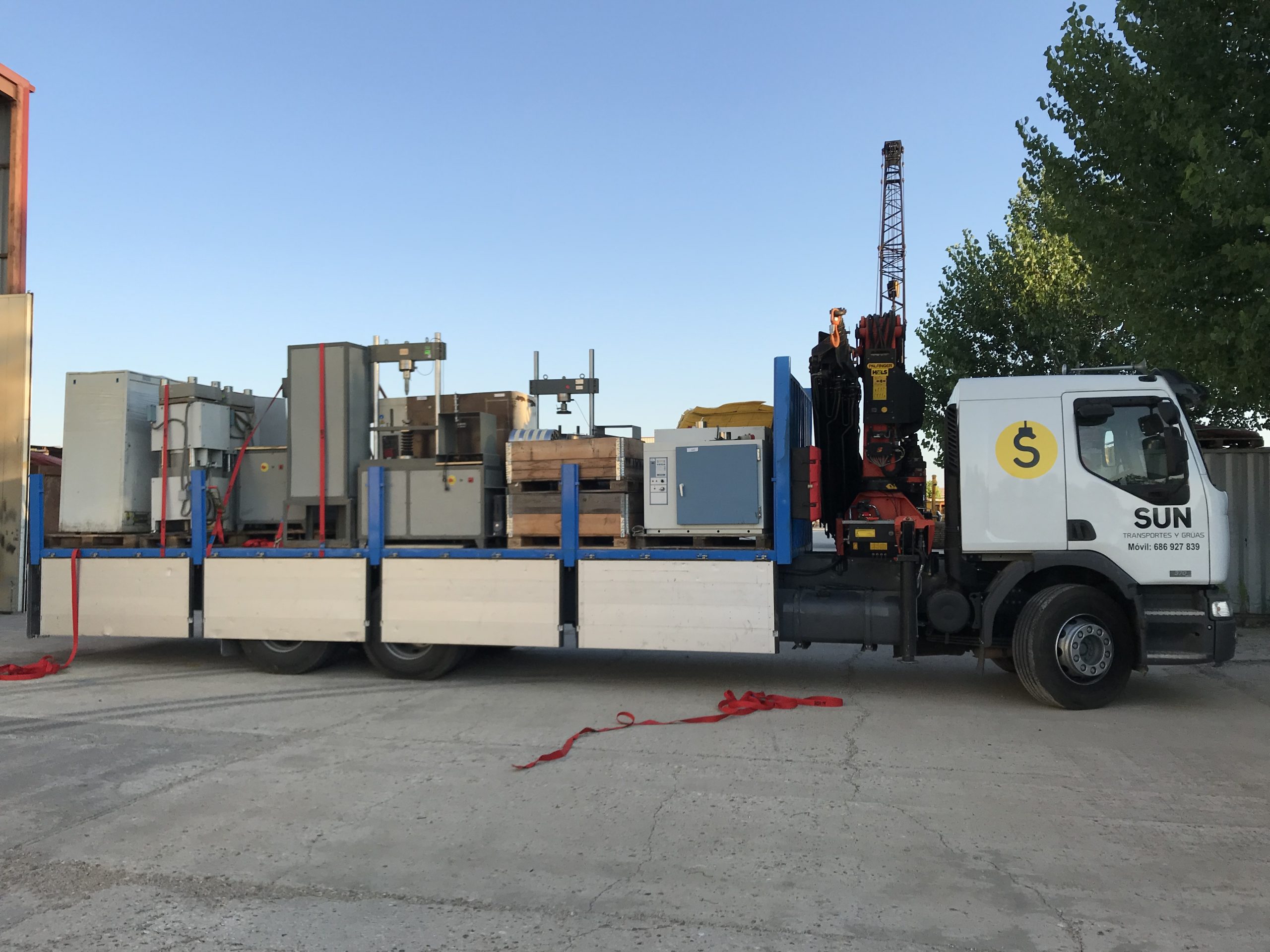 SERVICIOS DE GRÚAS PROFESIONALES | SUN TRANSPORTES Y GRÚAS