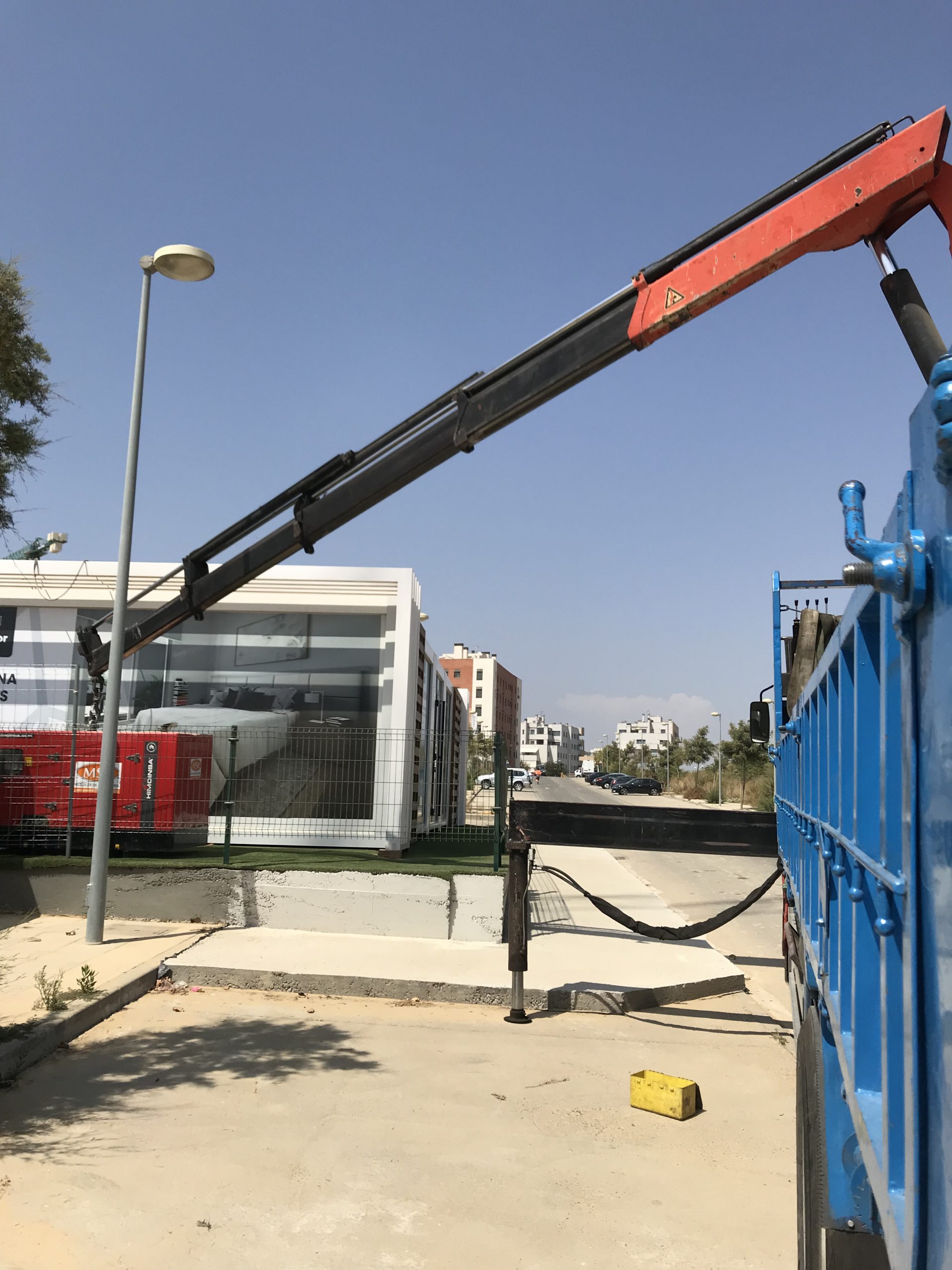 SERVICIOS DE GRÚAS PROFESIONALES | SUN TRANSPORTES Y GRÚAS