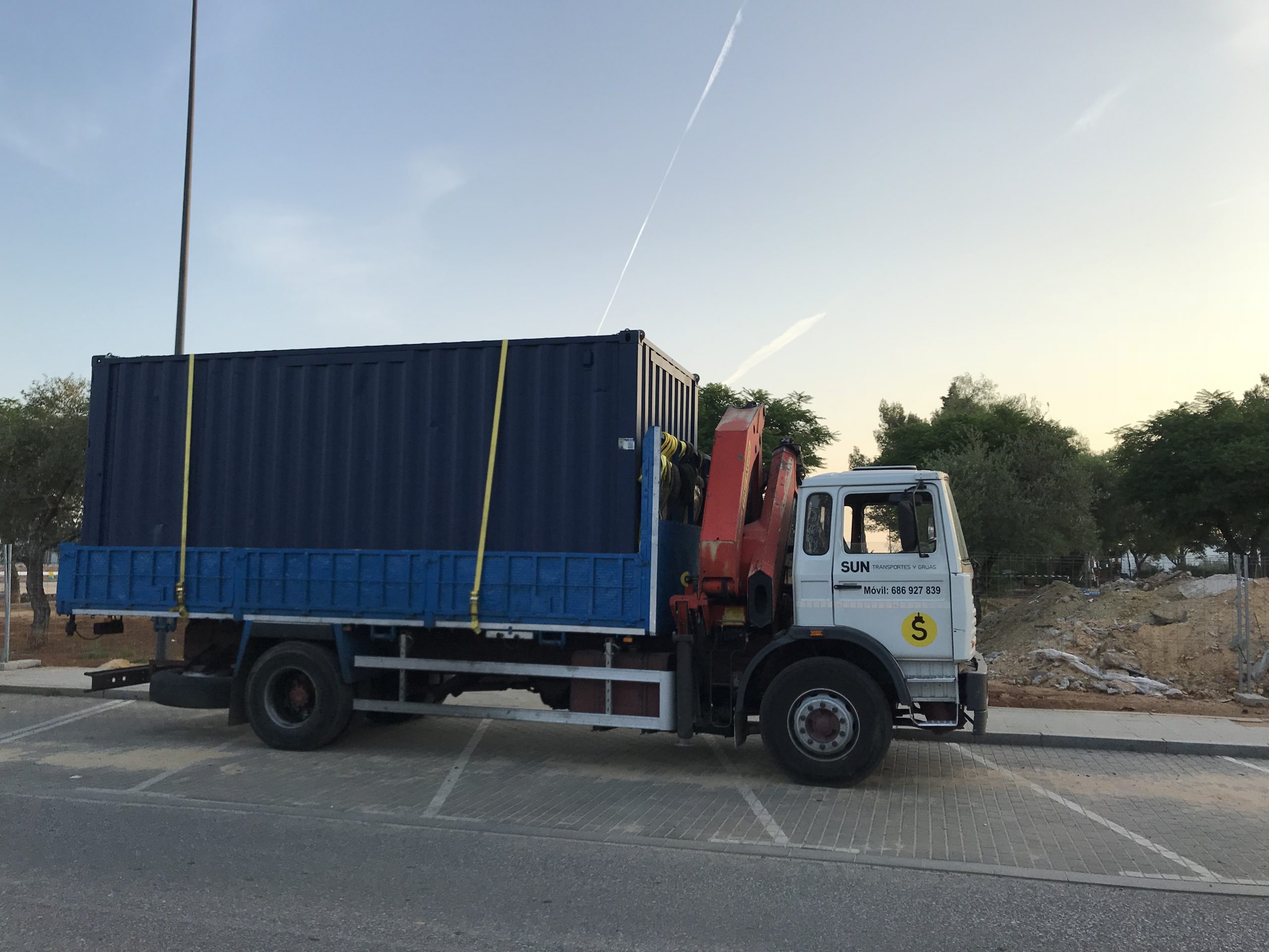 SERVICIOS DE GRÚAS PROFESIONALES | SUN TRANSPORTES Y GRÚAS